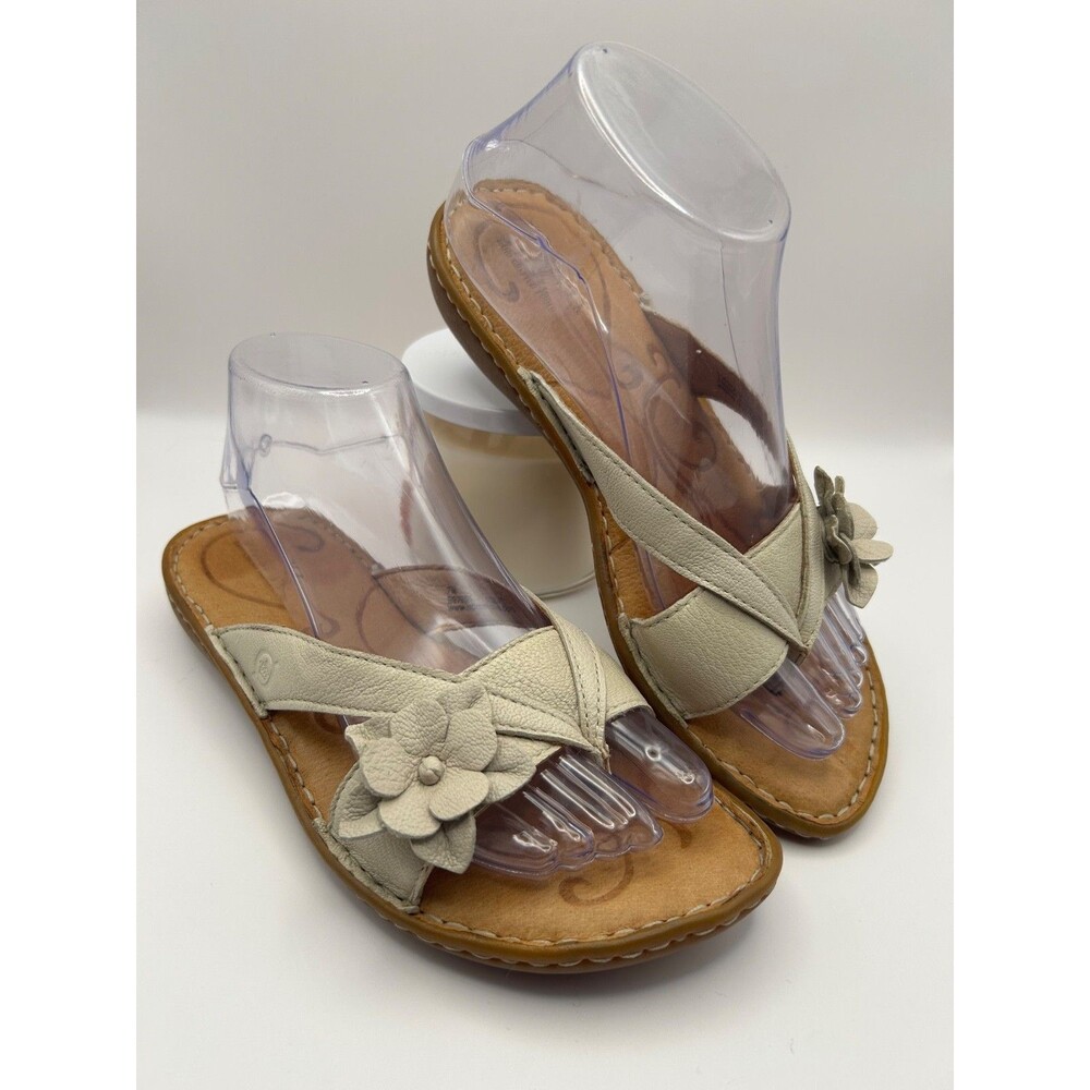 Born Women's Leather Slip On Thongs Sandals Flower Beige Size 7M B97901